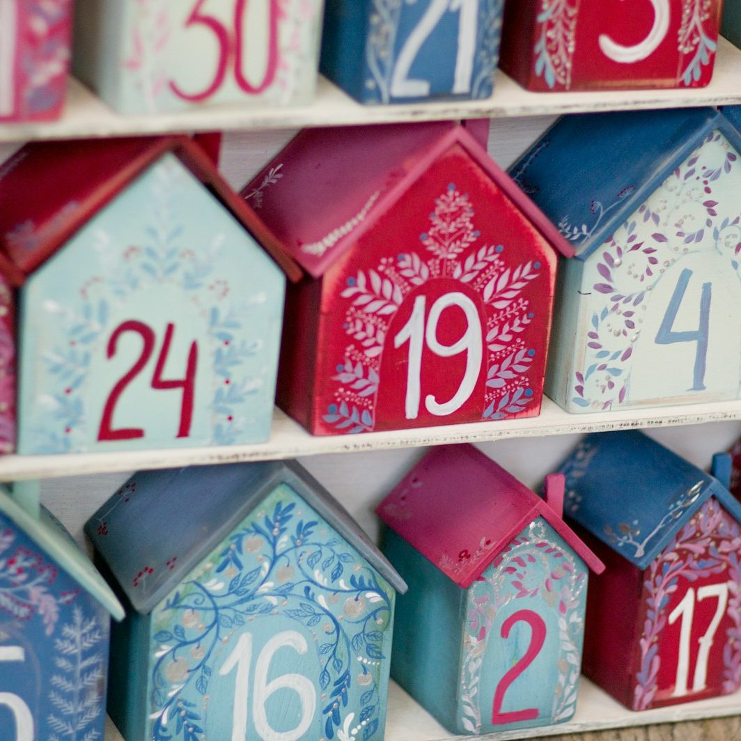 white and red love print box